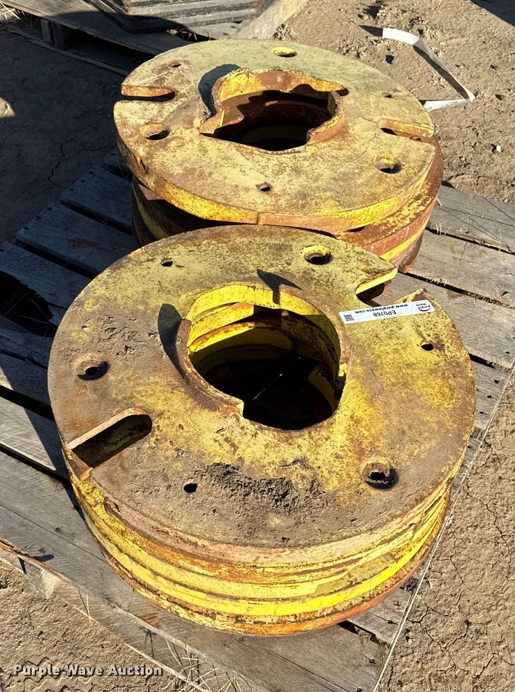 image for item EP0768 (10) tractor wheel weights