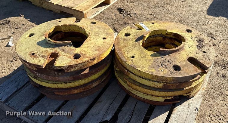 image for item EP0768 (10) tractor wheel weights