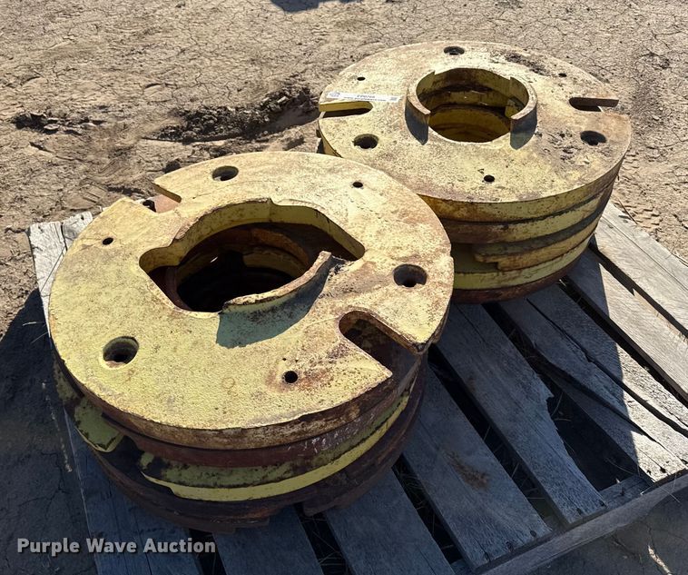 image for item EP0768 (10) tractor wheel weights