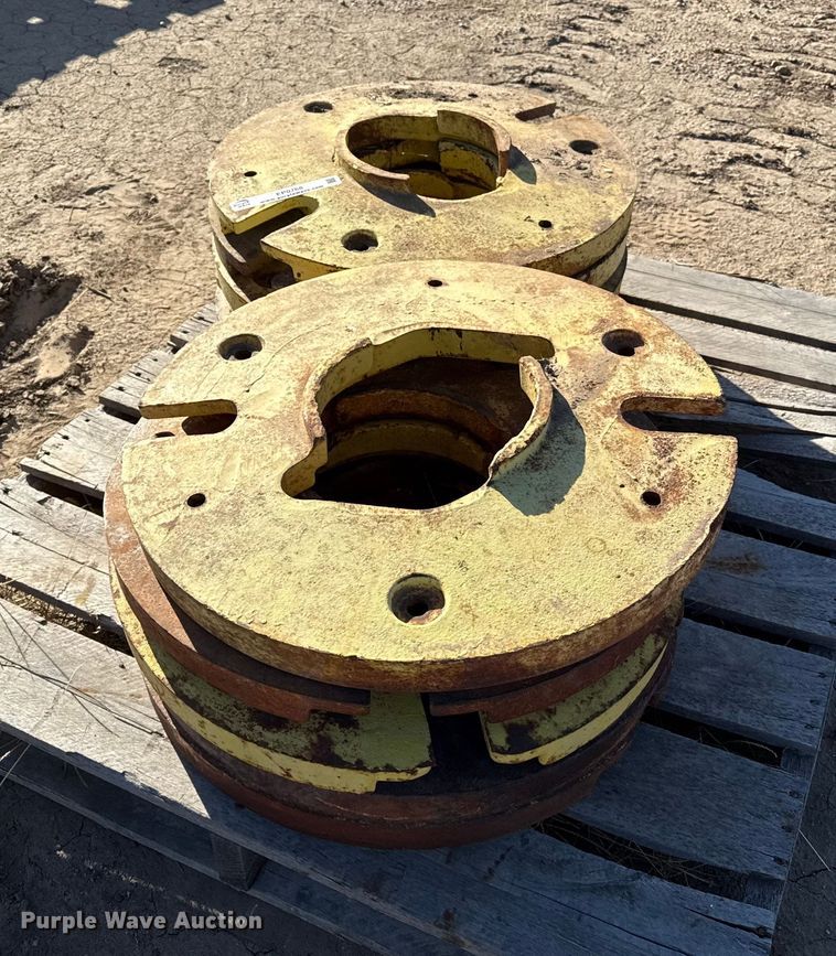 image for item EP0768 (10) tractor wheel weights