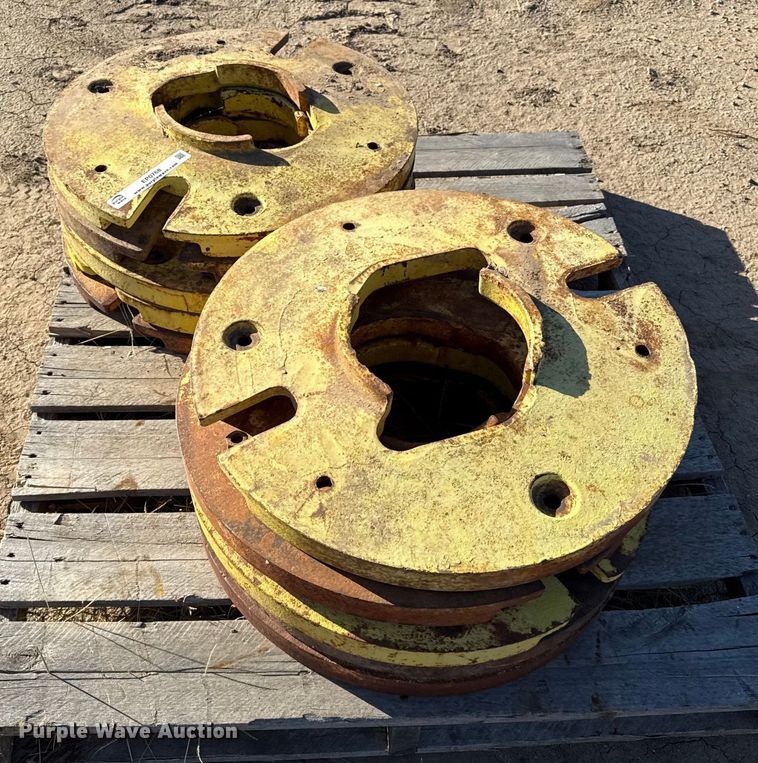 image for item EP0768 (10) tractor wheel weights