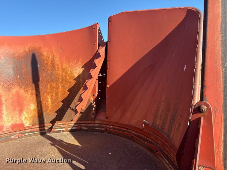 image for item EP0770 Hesston BP25 bale processor