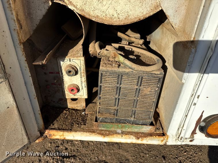 image for item EP0773 1975 Ford F500 utility / service truck