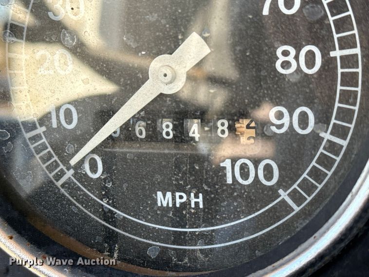 image for item EP0773 1975 Ford F500 utility / service truck