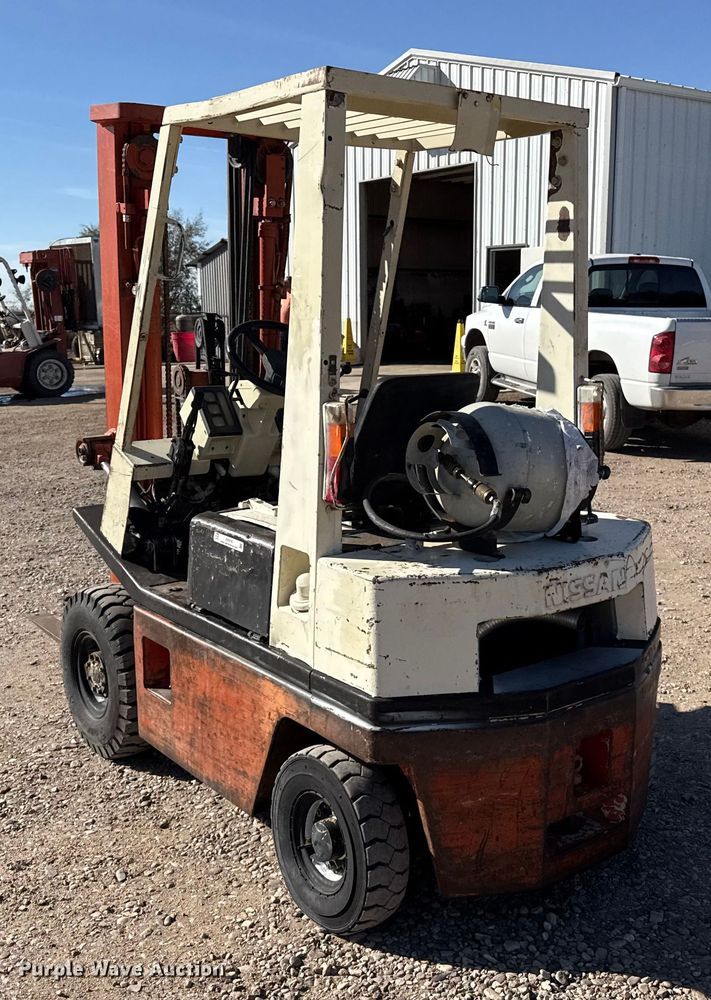 image for item EP0781 Nissan PH01A15V forklift