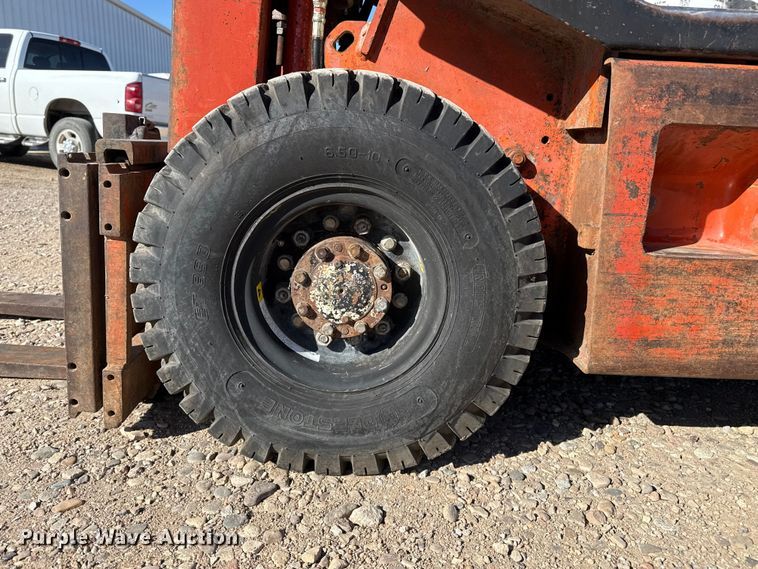 image for item EP0781 Nissan PH01A15V forklift