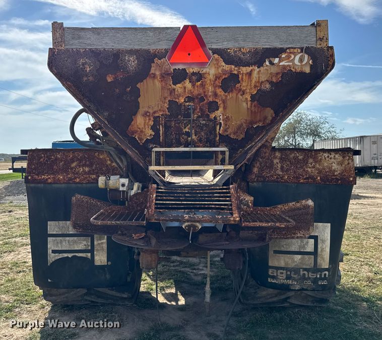 image for item ER0193 Ag Chem Terra Gator 1803 spreader