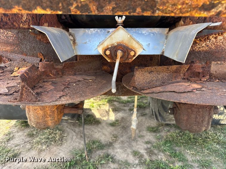 image for item ER0193 Ag Chem Terra Gator 1803 spreader