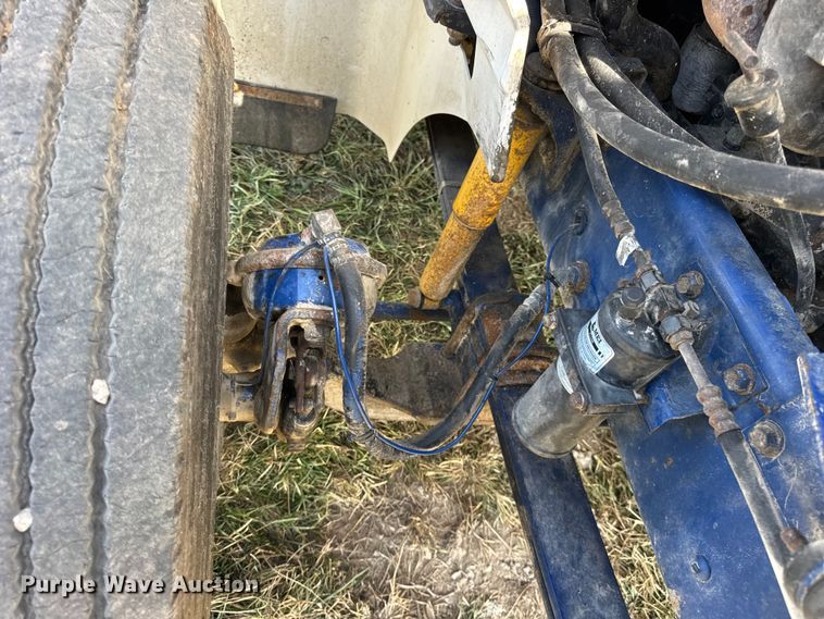 image for item ER0194 2001 International 9200i semi truck