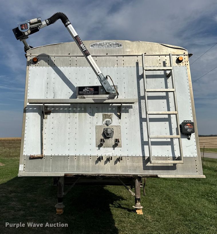 image for item ER0195 2005 Cornhusker ALSR-112704-5506 grain trailer