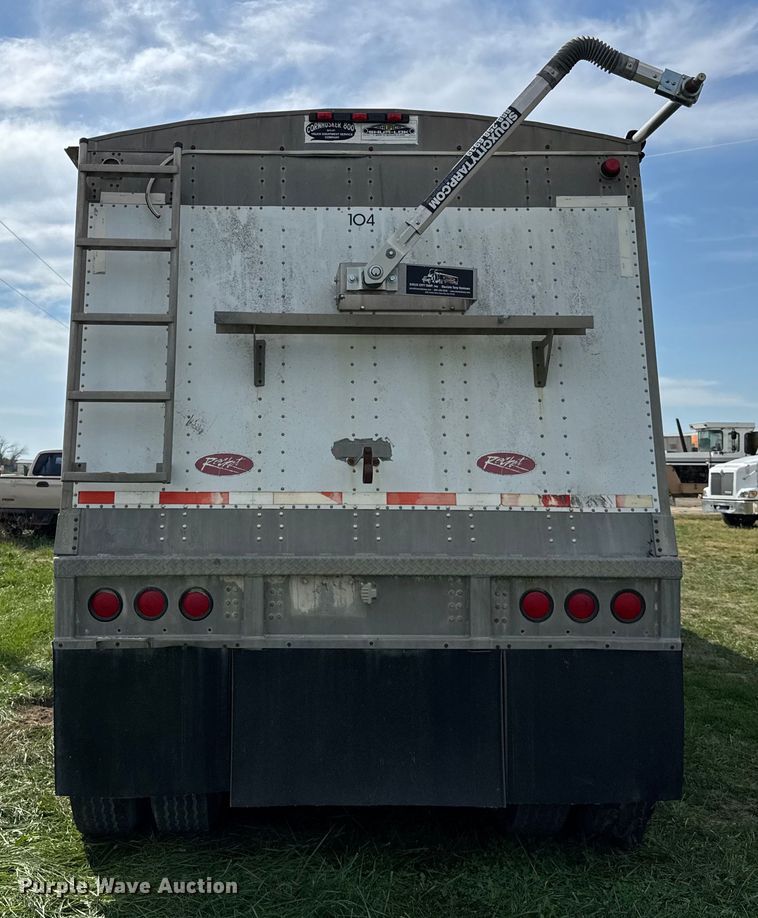 image for item ER0195 2005 Cornhusker ALSR-112704-5506 grain trailer