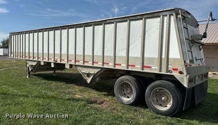 image for item ER0195 2005 Cornhusker ALSR-112704-5506 grain trailer