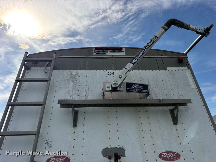 image for item ER0195 2005 Cornhusker ALSR-112704-5506 grain trailer