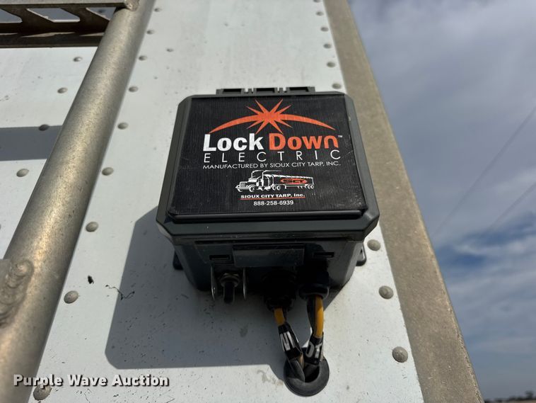 image for item ER0195 2005 Cornhusker ALSR-112704-5506 grain trailer