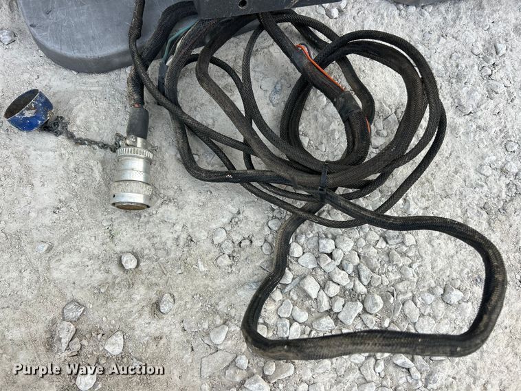 image for item ET3340 Kinze 3700 planter