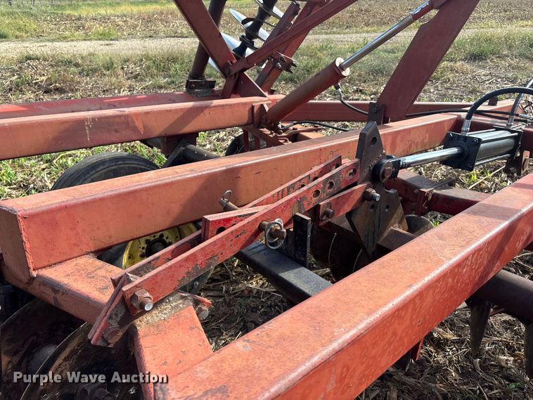 image for item ET4516 International Harvestor 490 tandem disk