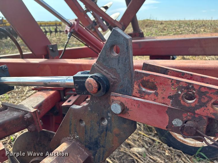 image for item ET4516 International Harvestor 490 tandem disk