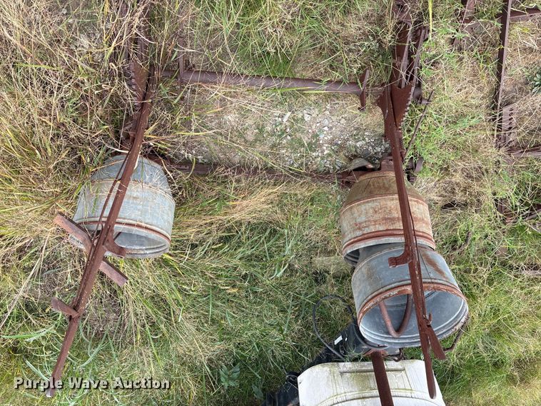 image for item ET7139 (8) John Deere ag implements