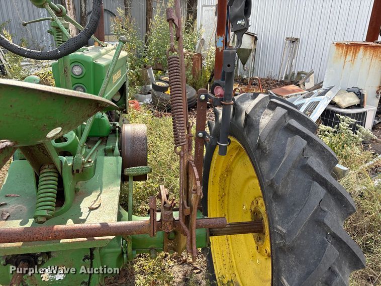image for item ET7141 John Deere tractor