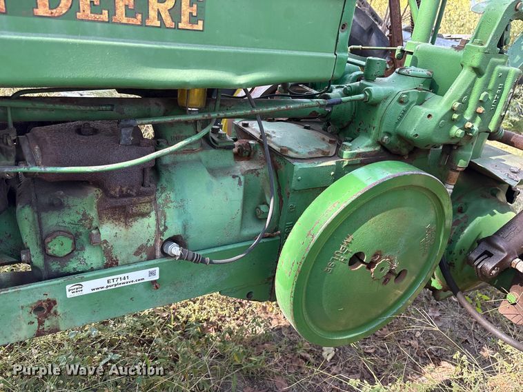 image for item ET7141 John Deere tractor