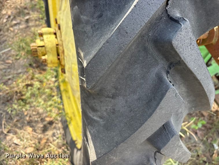 image for item ET7141 John Deere tractor