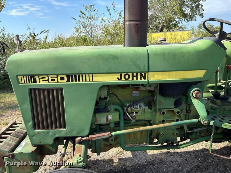 image for item ET7143 John Deere 1250 tractor