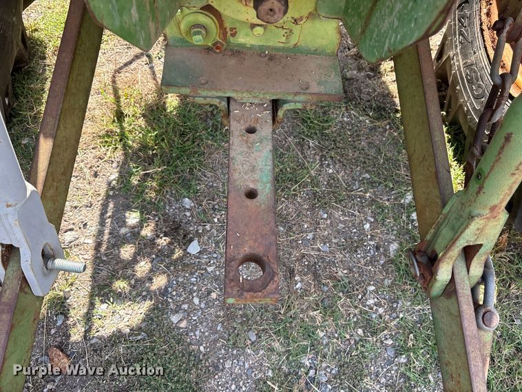 image for item ET7143 John Deere 1250 tractor