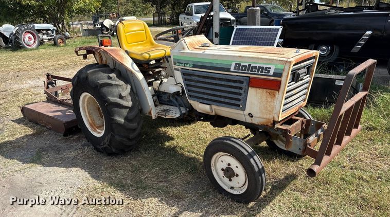 image for item ET7152 Bolens G212 tractor
