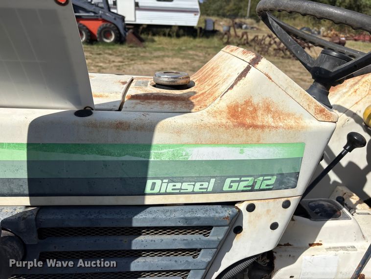 image for item ET7152 Bolens G212 tractor