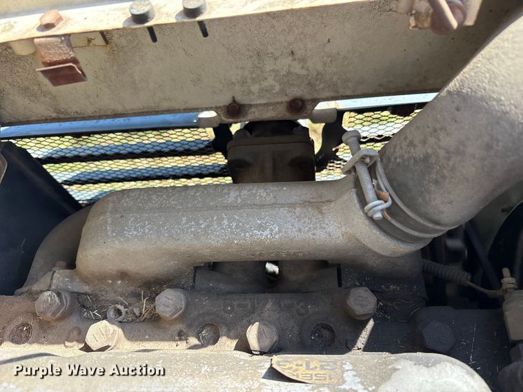 image for item ET7152 Bolens G212 tractor