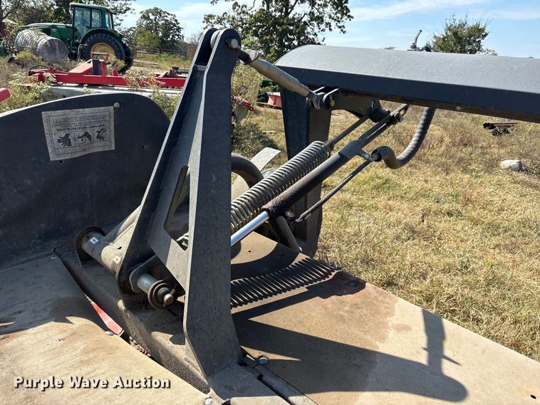 image for item ET7153 2016 Kubota DM5032 disc mower