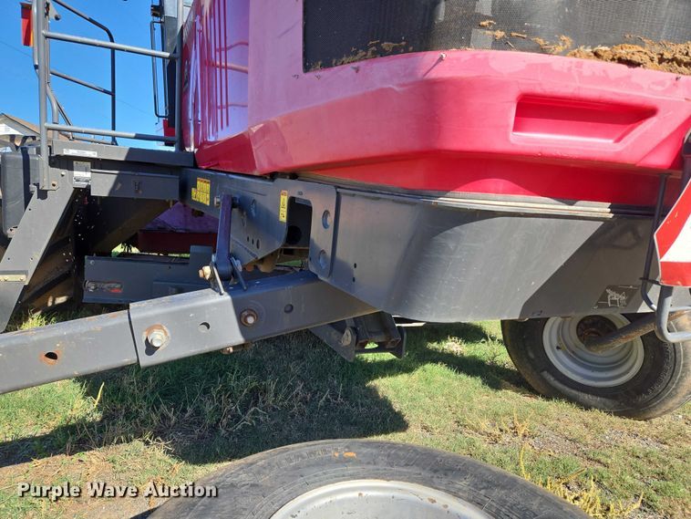 image for item EU3926 2016 Massey Ferguson WR9870 swather / windrower
