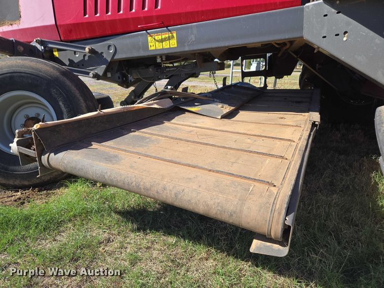 image for item EU3926 2016 Massey Ferguson WR9870 swather / windrower