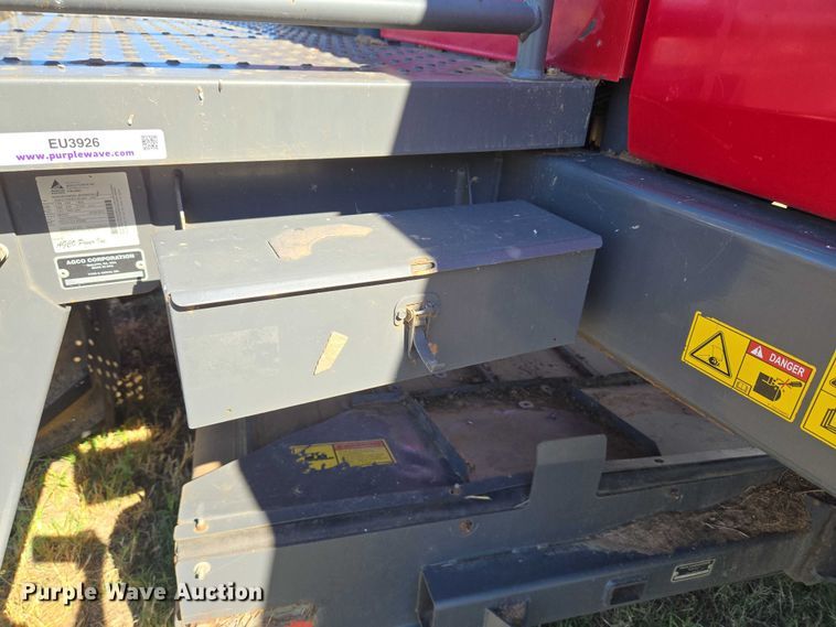 image for item EU3926 2016 Massey Ferguson WR9870 swather / windrower