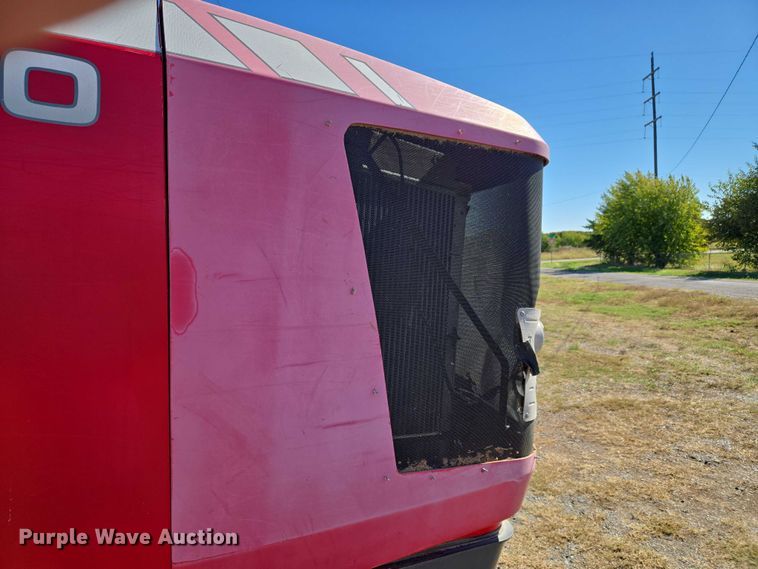 image for item EU3926 2016 Massey Ferguson WR9870 swather / windrower