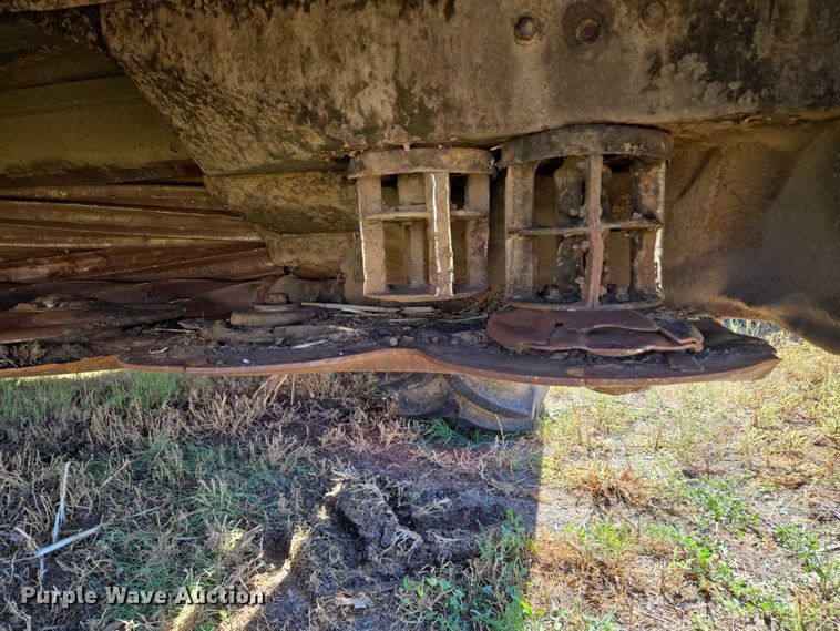 image for item EU3926 2016 Massey Ferguson WR9870 swather / windrower