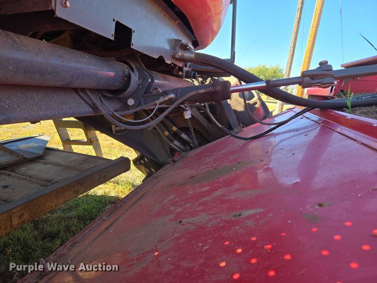 image for item EU3926 2016 Massey Ferguson WR9870 swather / windrower