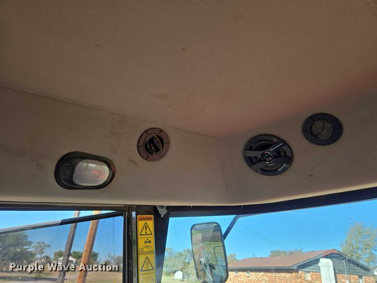 image for item EU3926 2016 Massey Ferguson WR9870 swather / windrower