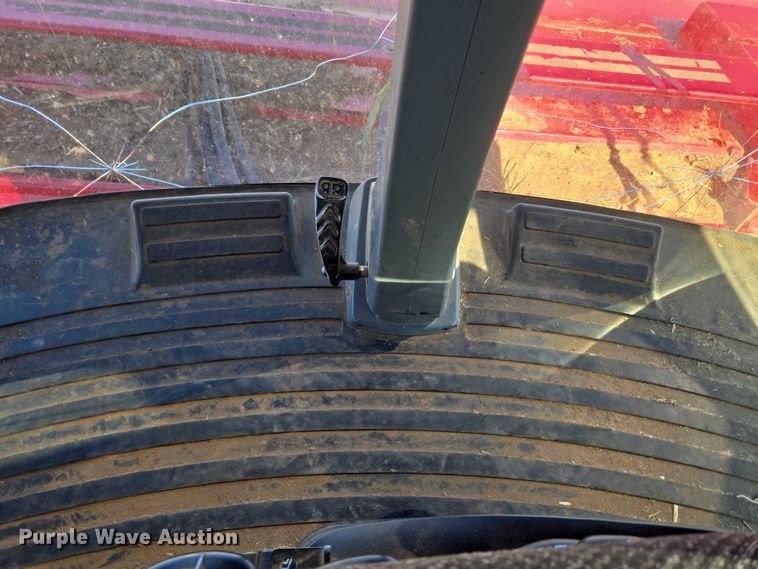 image for item EU3926 2016 Massey Ferguson WR9870 swather / windrower