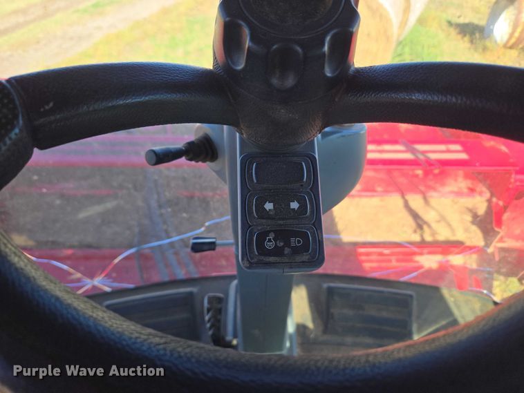 image for item EU3926 2016 Massey Ferguson WR9870 swather / windrower