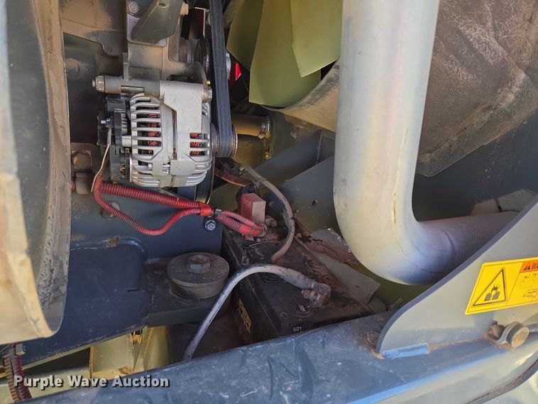 image for item EU3926 2016 Massey Ferguson WR9870 swather / windrower