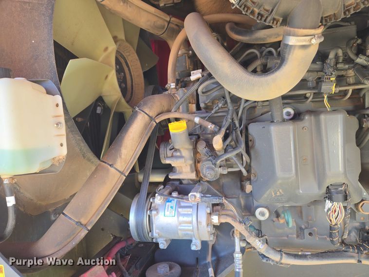 image for item EU3926 2016 Massey Ferguson WR9870 swather / windrower