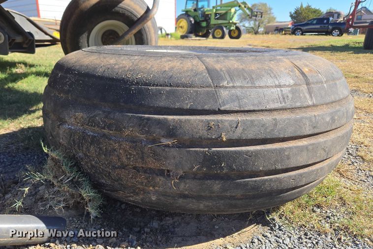 image for item EU3926 2016 Massey Ferguson WR9870 swather / windrower