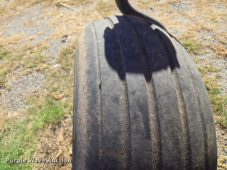 image for item EU3926 2016 Massey Ferguson WR9870 swather / windrower