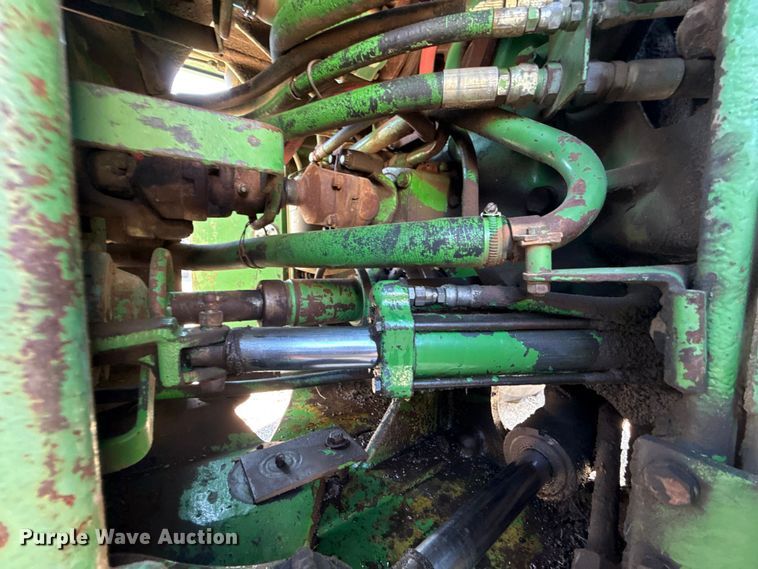 image for item EU5098 1975 John Deere 8630 4WD tractor