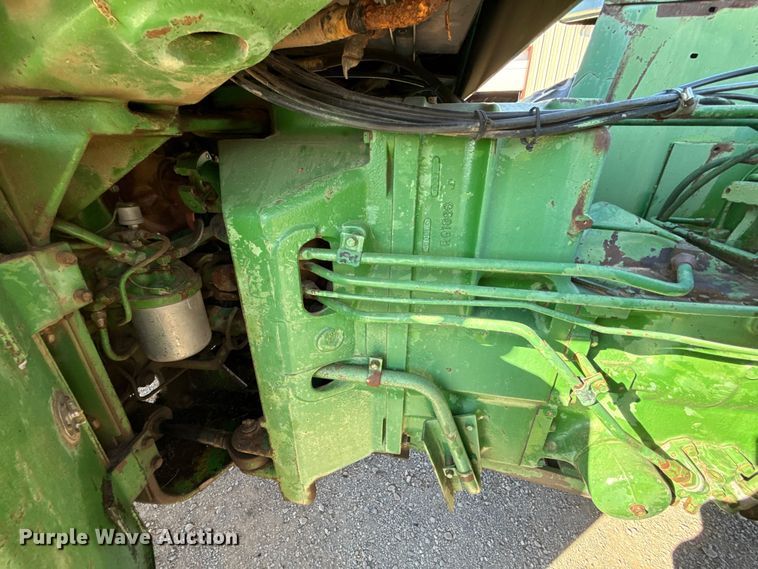 image for item EU5098 1975 John Deere 8630 4WD tractor