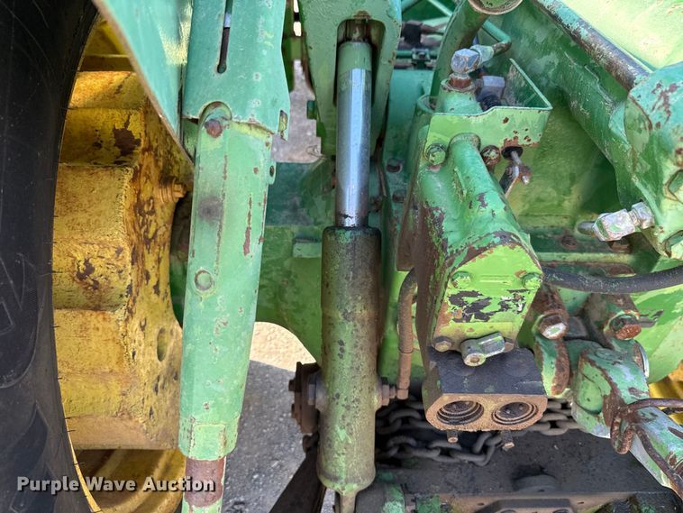 image for item EU5098 1975 John Deere 8630 4WD tractor