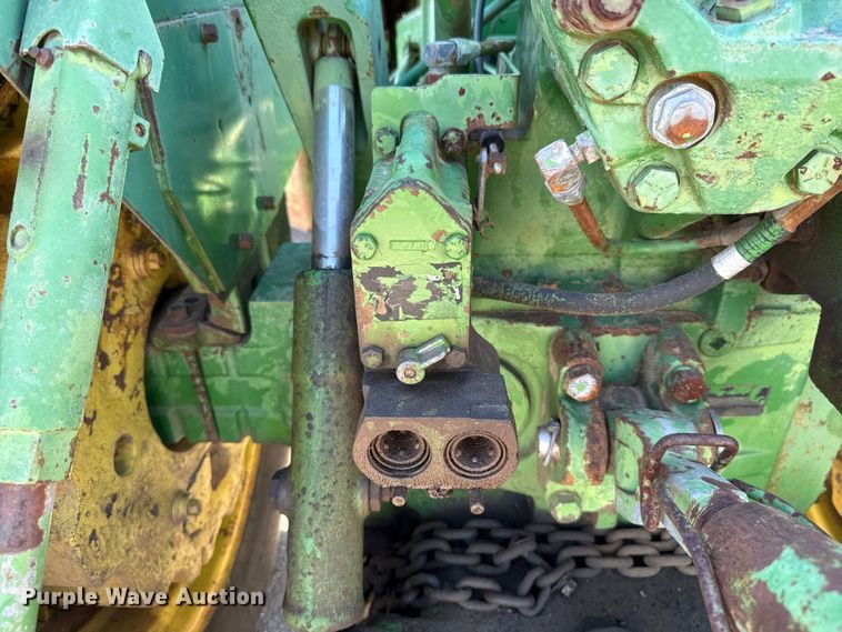 image for item EU5098 1975 John Deere 8630 4WD tractor