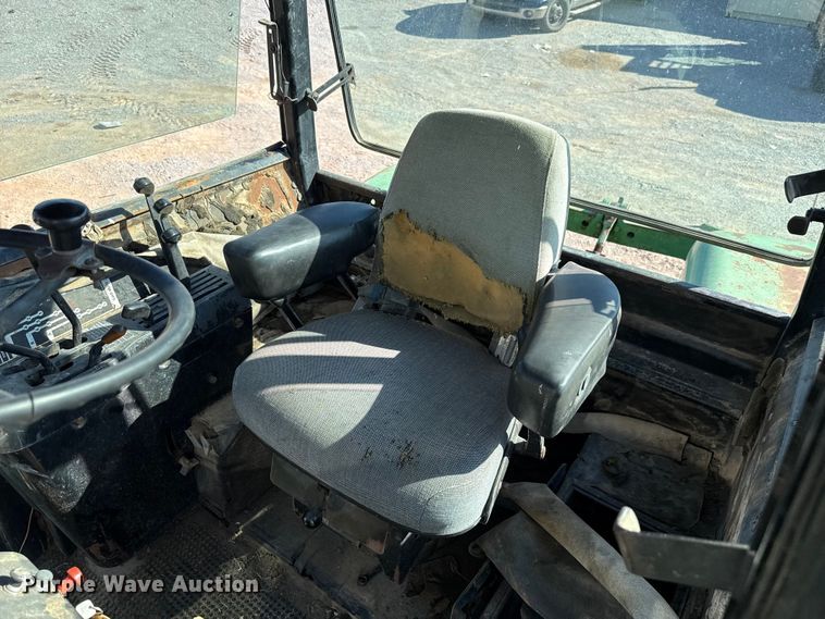 image for item EU5098 1975 John Deere 8630 4WD tractor