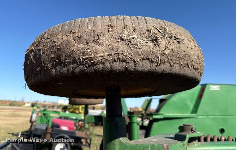 image for item EU5151 2003 John Deere HX20 batwing rotary mower